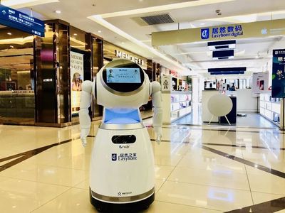 2150臺(tái)Cruzr機(jī)器人上崗，優(yōu)必選攜手居然之家重塑智能新零售體驗(yàn)